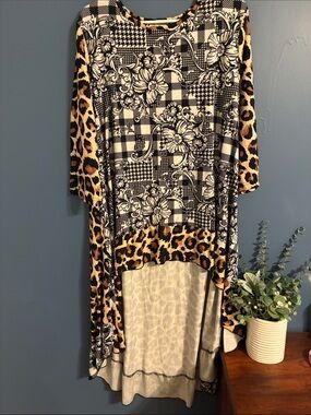 Nuggles-Mixed Print Hi-low with Leopard Trim